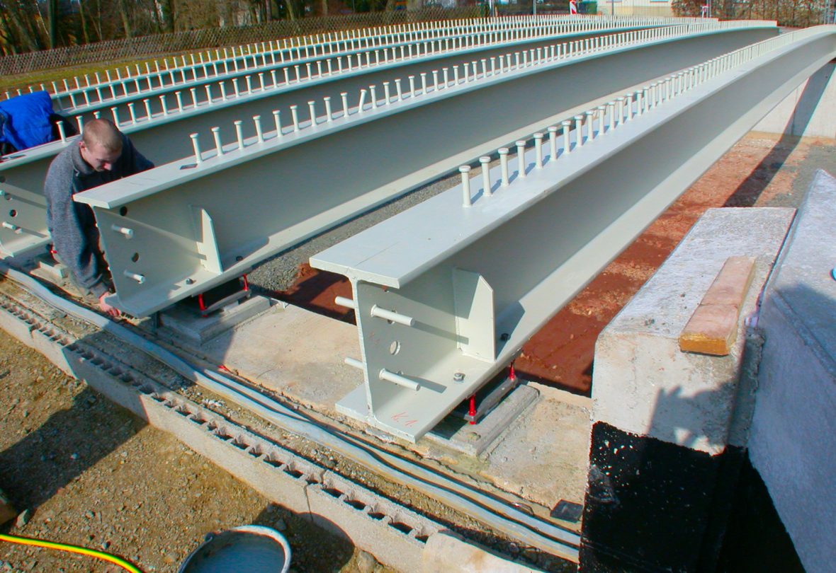 Schlicht + Fischer Ingenieurgesellschaft / Bauprojekt: Stahlverbundbrücke über die Lauter, Coburg-Neuses